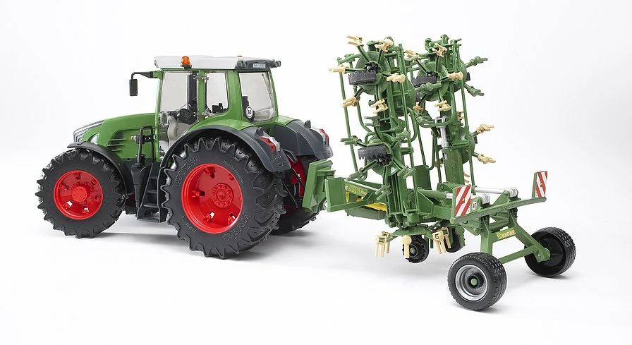 Bruder, Rotačný obracač Krone KWT 8.82, 1:16