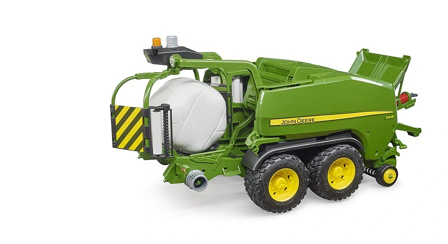 Bruder, John Deere baliaci lis s komorou C441R, 1:16
