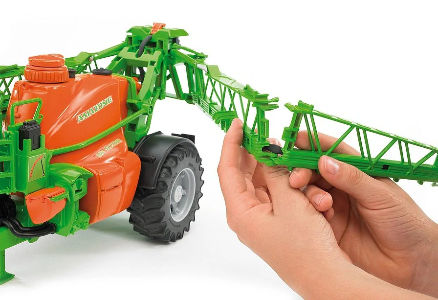 Bruder, Prívesný poľný postrekovač Amazone UX5200, 1:16