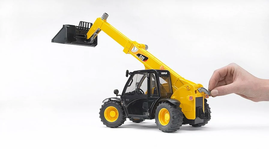Bruder, Teleskopický nakladač Caterpillar, 1:16